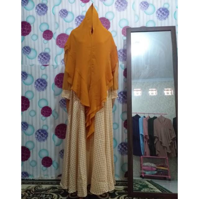 GAMIS SYARI LATASYA UMMIMI by INDRA L BRUGGMAN