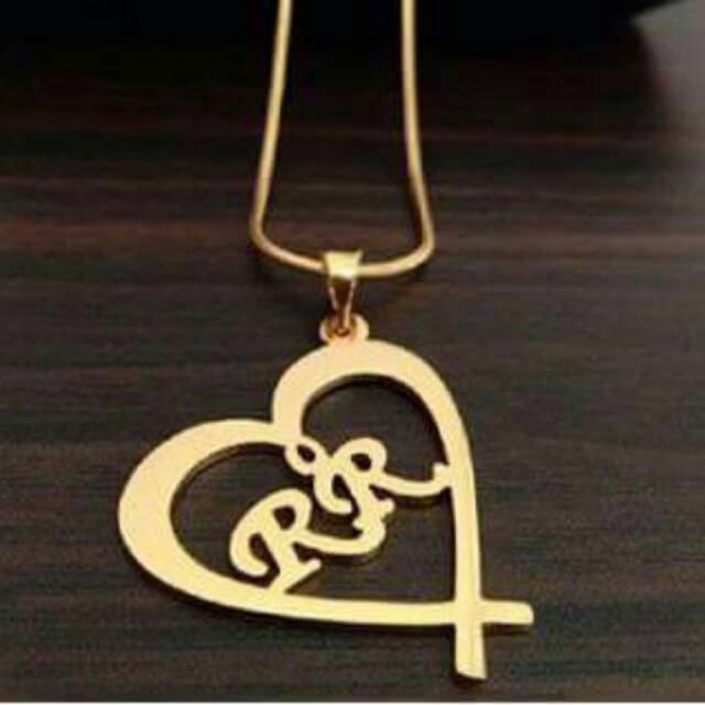 kalung love huruf inisial