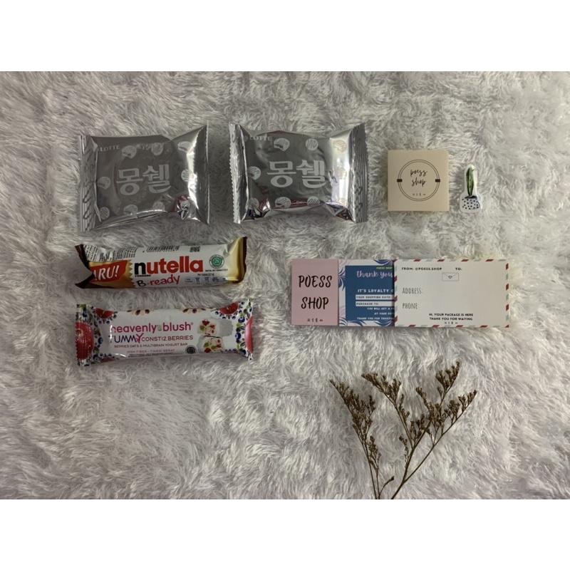 

POH003 Korean Premium Snack Box Gift / Hampers / Oleh Oleh