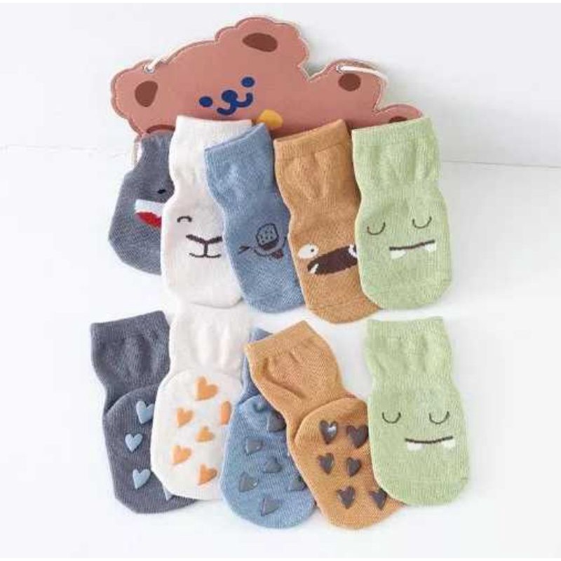 Kaos kaki anak laki-laki motif animal  / Boy socks