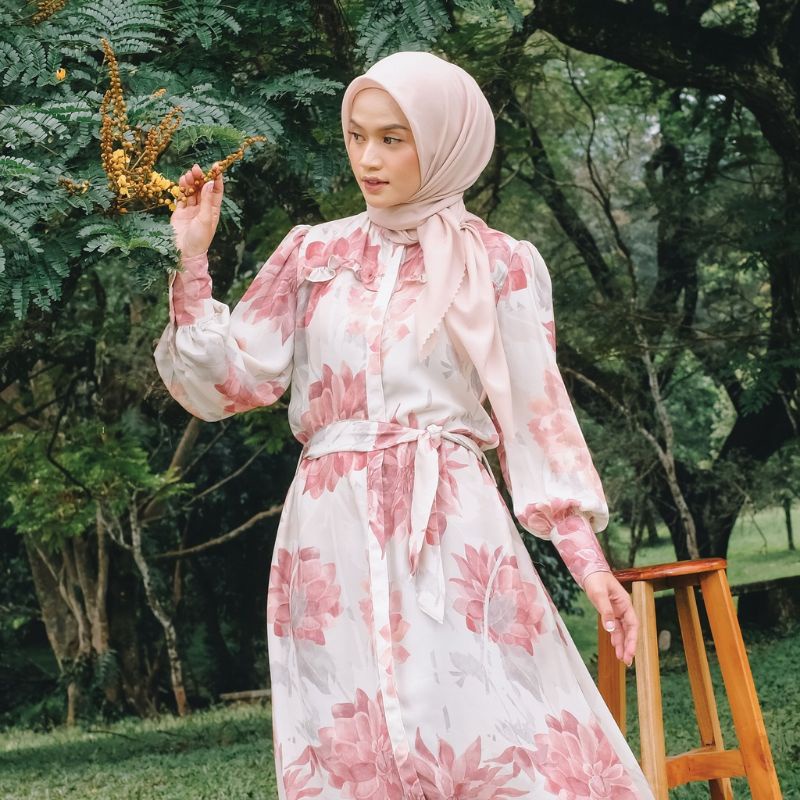 (PELUNASAN) Freebooked Dahlia Dress by Giyomi