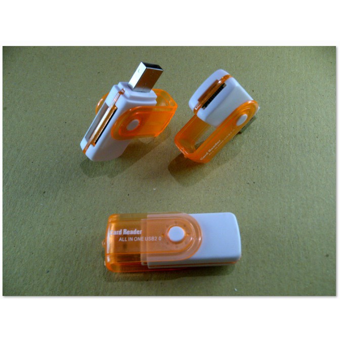 CARD READER EXTERNAL USB 4 Slot Model Putar