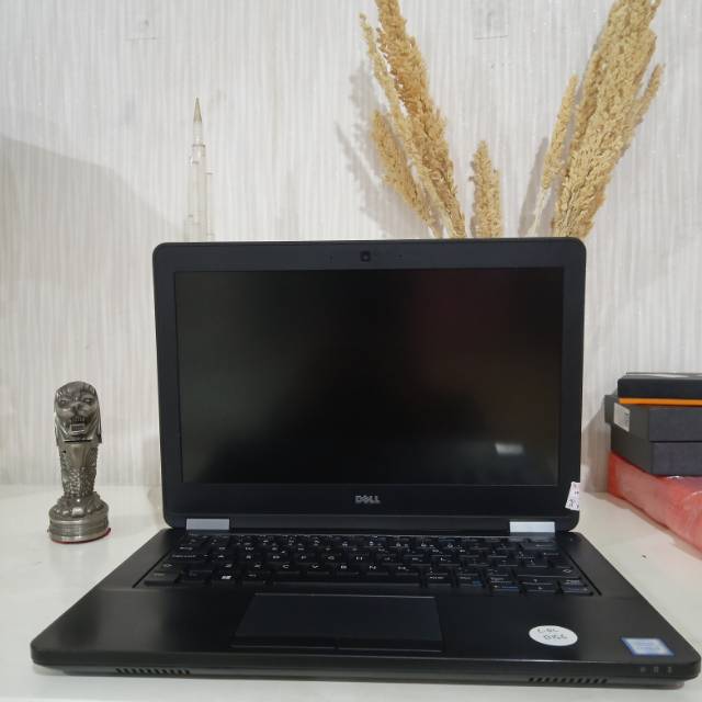 Dell Latitude 5270 core i3 -super murah-garansi