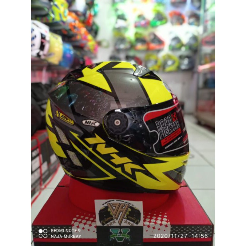 HELM NHK GP PRO RACE