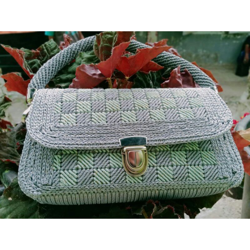 Tas Rajut Pesta