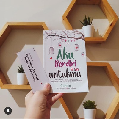 AKU BERDIRI DI SINI UNTUKMU