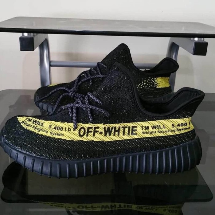 Unik Sepatu Adidas Yeezy Off white Grade ori Murah