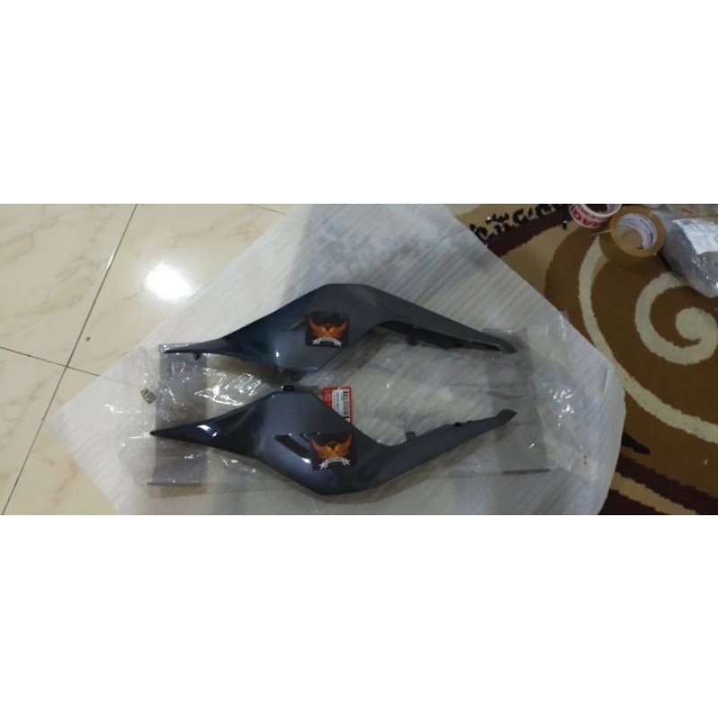 cover body kempol tepong samping belakang blakang grey set CBR 150 r CBR150R k45r 2021 ori ahm