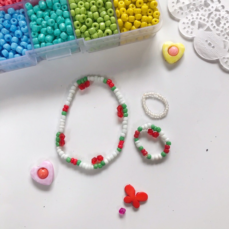 beads bracelet / ring cherry