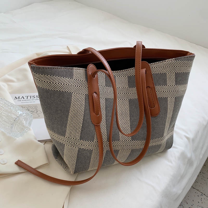 TFT AX200248 92903 AX903 B2350 C0991 E4476 T34 SAME BQ3350 EL5476 (1 KG MUAT 3) NEW ARRIVAL 2022 TOTEBAG TAS SELEMPANG IMPORT PREMIUM TERBARU 2022