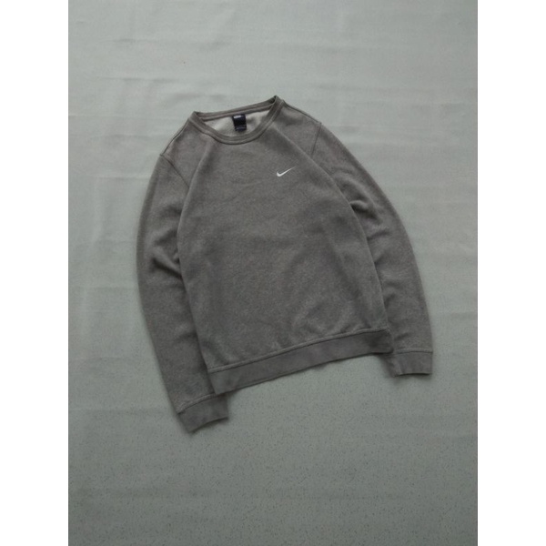 crewneck nike small swoosh crewneck nike logo nike second nike bekas crewneck nike small logo
