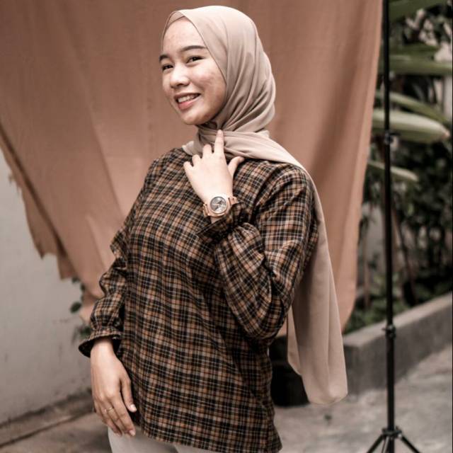 Tera Blouse baju  kotak  kotak  OMERA Shopee Indonesia