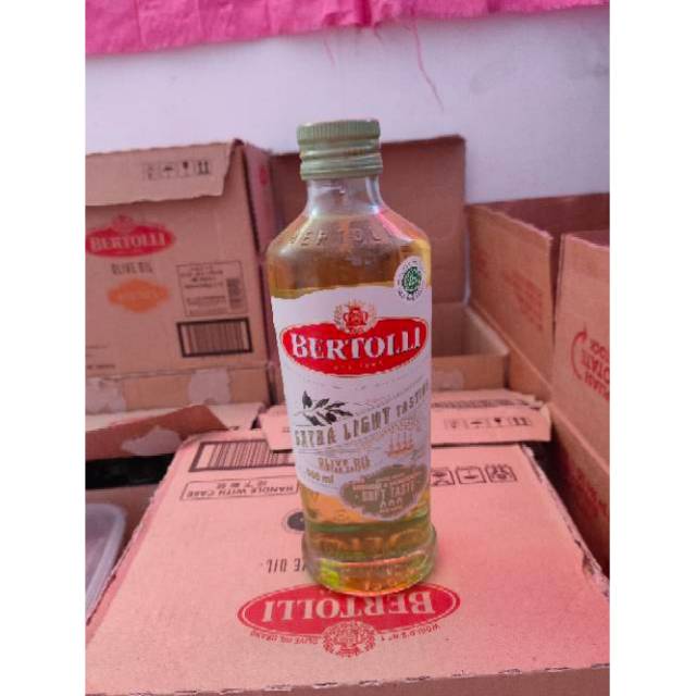 Minyak Zaitun Bertolli Classico Atau Extra Light 500ml Shopee Indonesia