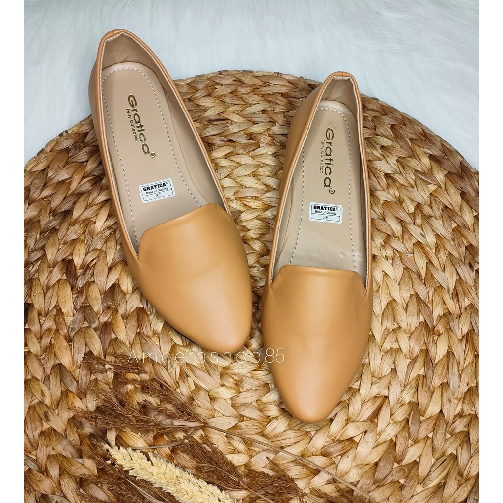 Sepatu Flatshoes Wanita Loafer Polos Gratica MI 08