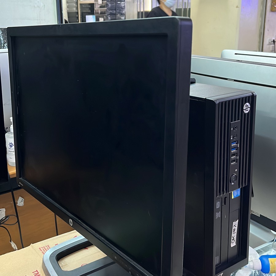 Paket PC Hp Z230 & LED 24"inch Core i7 4790 3,60Ghz 8GB Key mouse