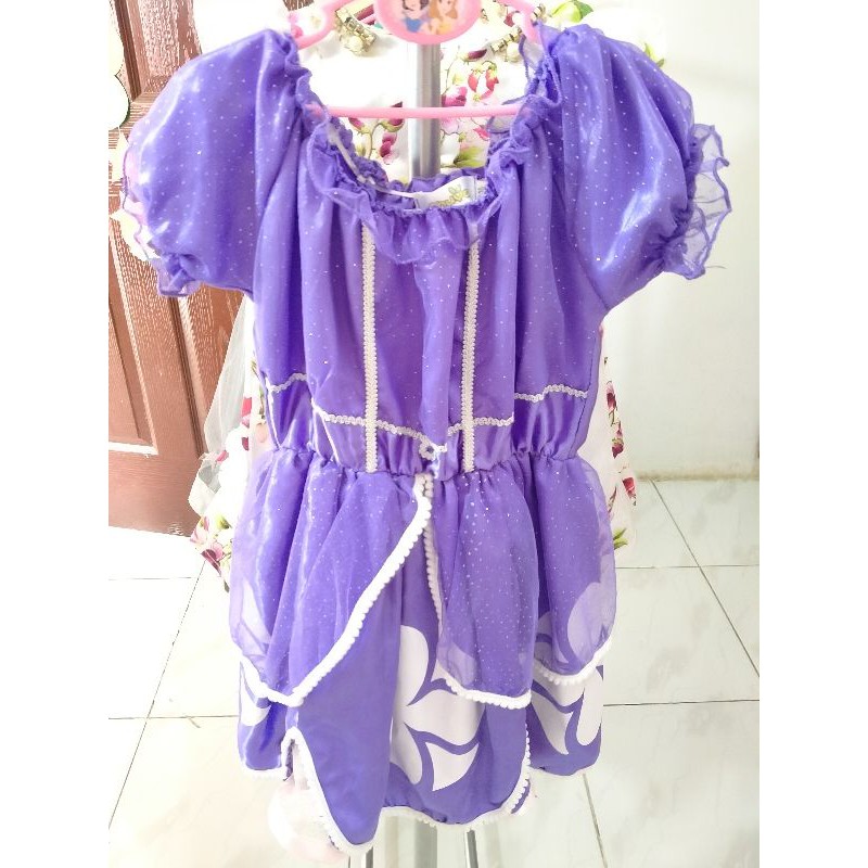 preloved kostum sophia