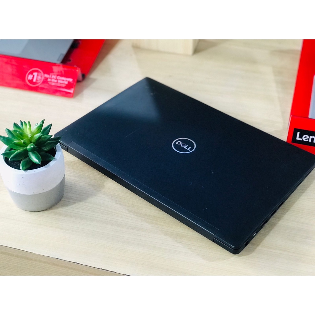 Dell Latitude E7490 core i7 Gen8 Ram 8GB SSD 512GB - SECOND