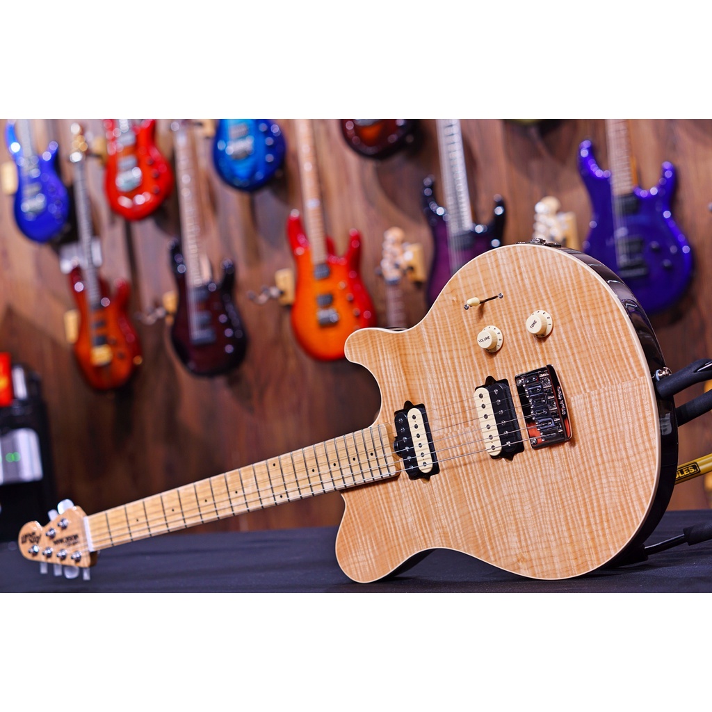 Ernie Ball Music Man Axis Super Sport HH STD - Natural Gloss Flame - Maple Matching Headstock G95844