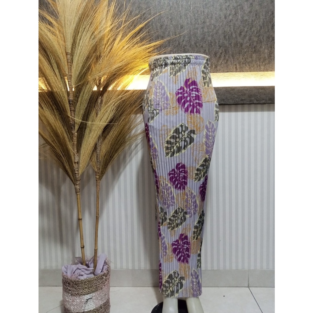 REAL PICT ROK PLISKET BATIK / ROK PLISKET / BAWAHAN KEBAYA / ROK KEBAYA / ROK WISUDA / RAGAM MOTIF