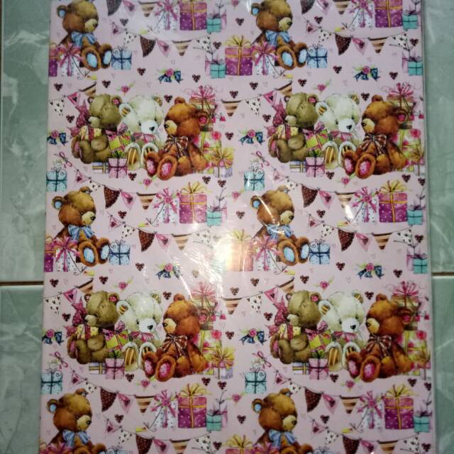 

Kertas kado kiky