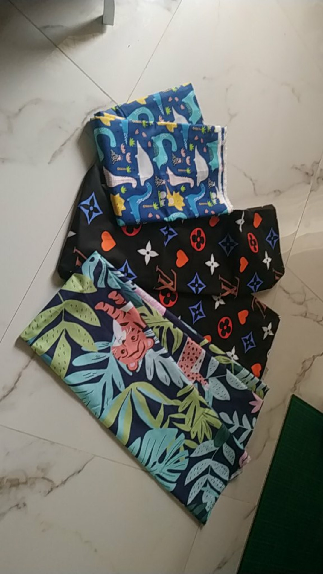 Jungle - Kain Sprei Katun Lokal Meteran Magenta