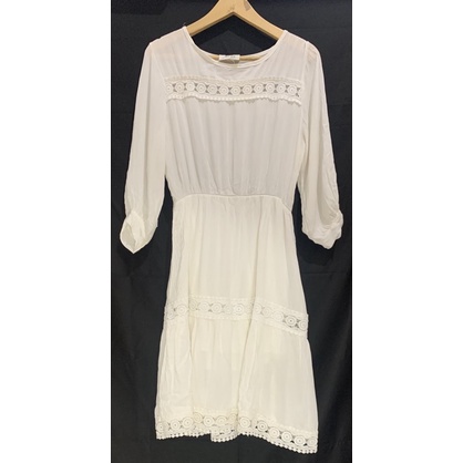 Dress Bohemian Pinggang Karet warna Putih