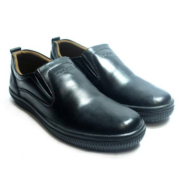 SEPATU PRIA SLIP ON BLACK MASTER ALBINO KULIT