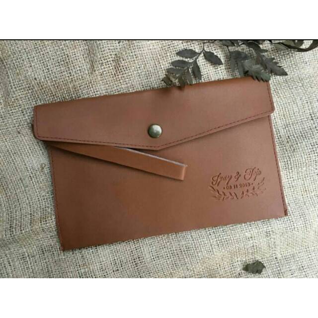 

Pouch Vintage | emboss nama | Souvenir Wedding