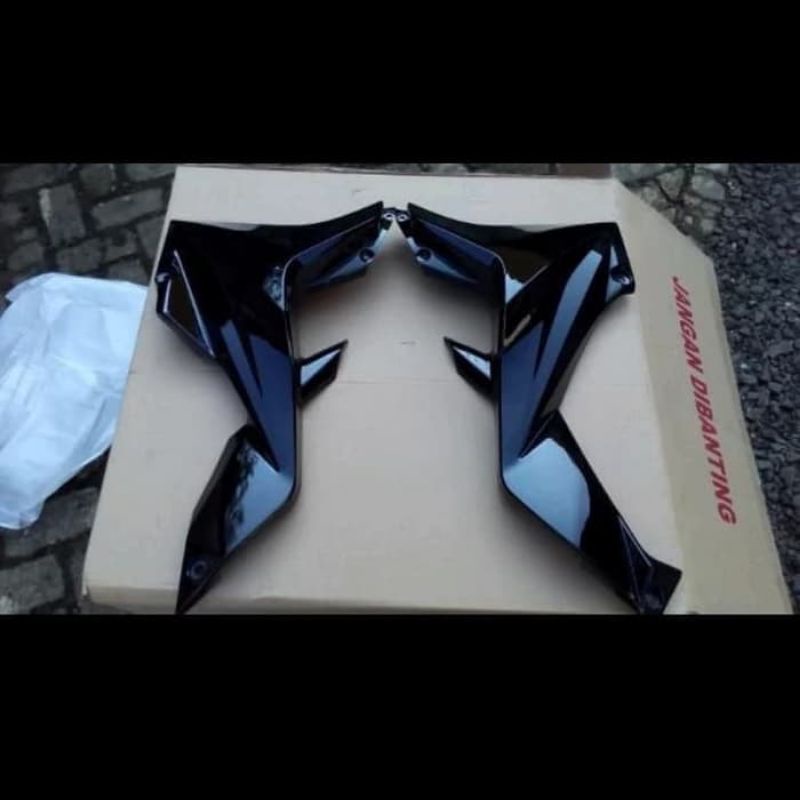 Cover body depan sayap bawah honda blade 110 karbu