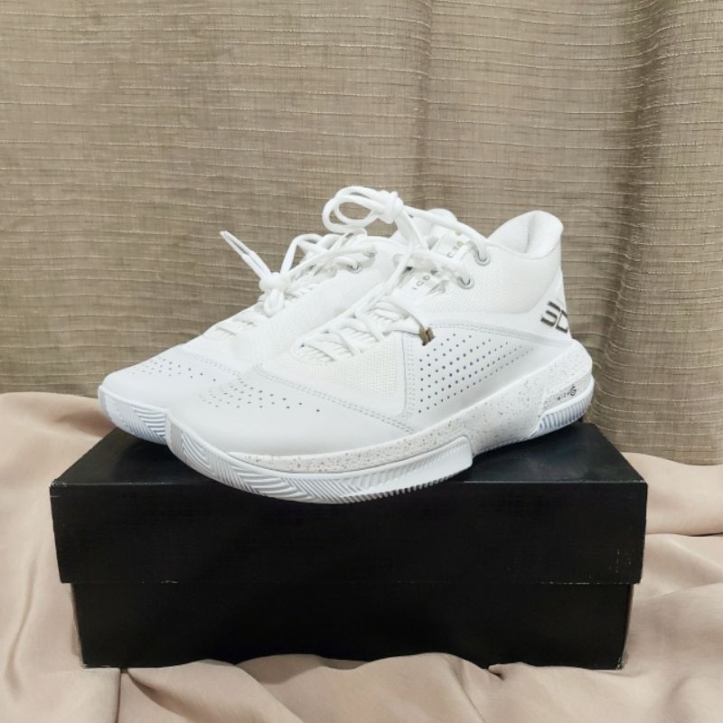 Under Armour Steph Curry 3 Zero IV White Original 100% | Sepatu Putih Basket Under Armour |