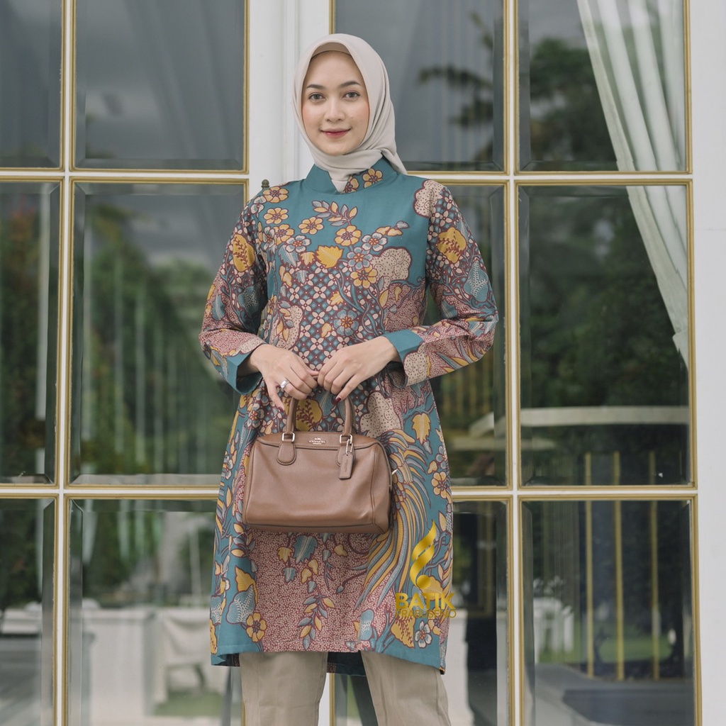 BAJU KEMEJA BATIK WANITA MODERN Prabuseno - Merak Indah Tunik Batik Wanita Lengan Panjang