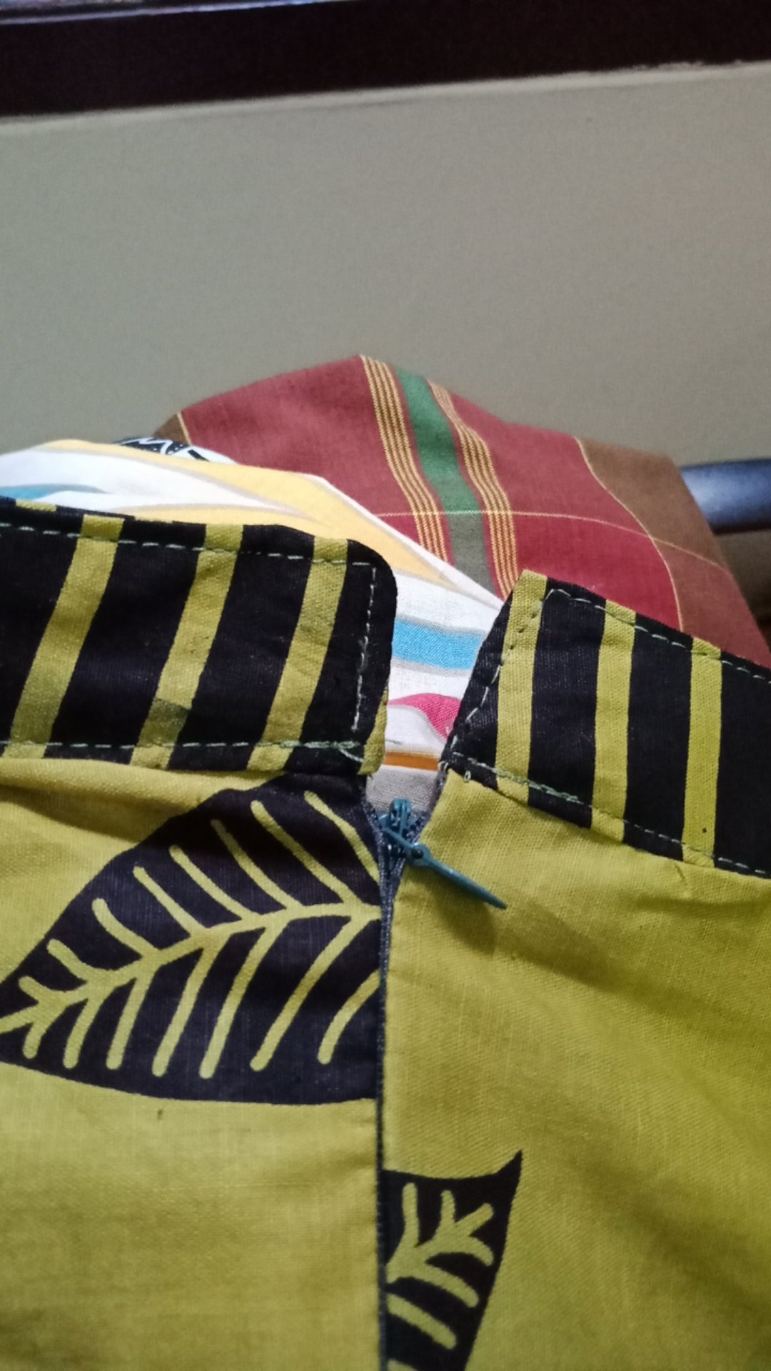 Shanaya Batik Tunik Seroja Lawasan Sogan Batik Formal