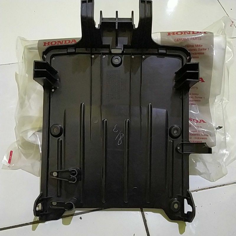 cover under dek kolong bawah lantai pcx 150 k97 original