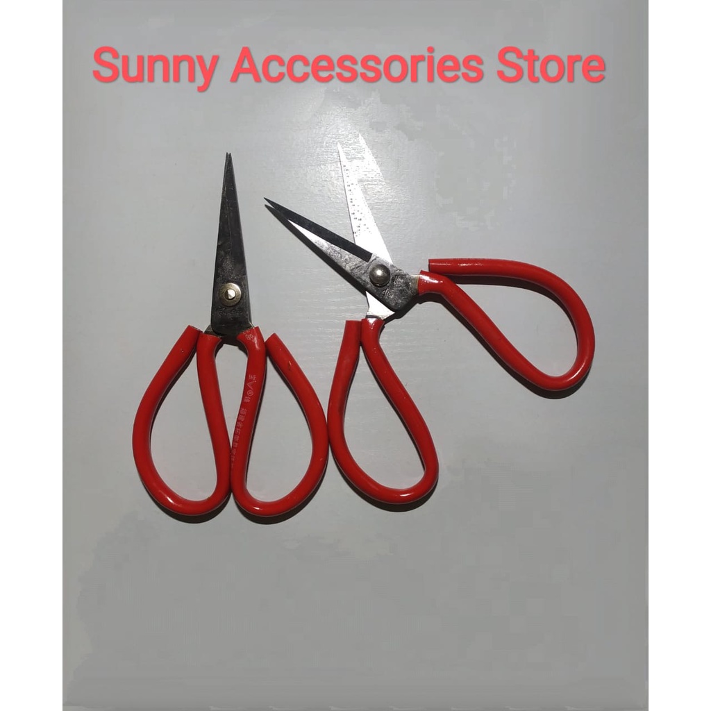 

Gunting Kain - Bahan Kodok 7 Inch - 180 MM Kuat & Tajam Import Product