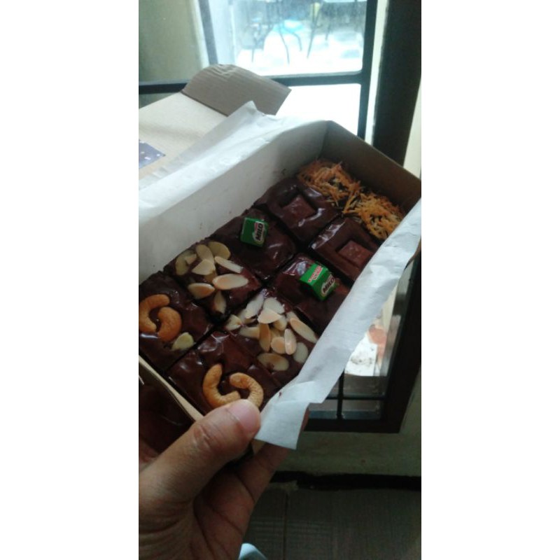 

FUDGY BROWNIES