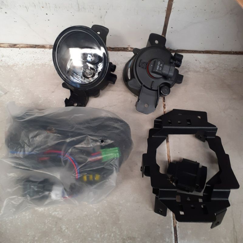 lampu foglamp mobil grend livina 2007 2012