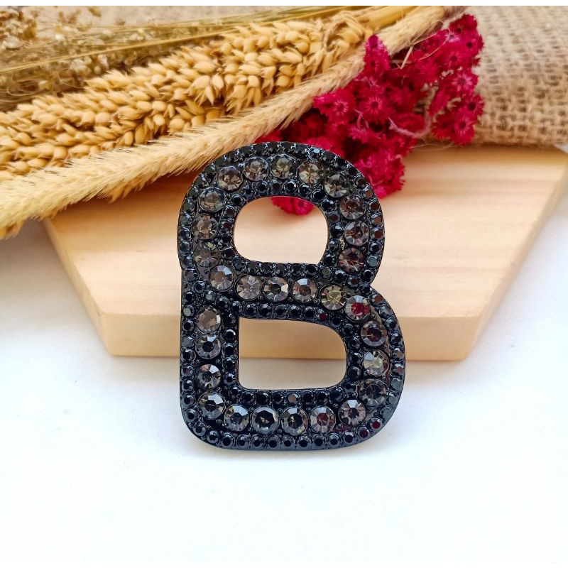 Brooch Buttonscarves/Bros Buttonscarves/Bros Buttonscarves KW/Bros Buttonscarves Mata/Bros Buttonscarves Mutiara-Black-C