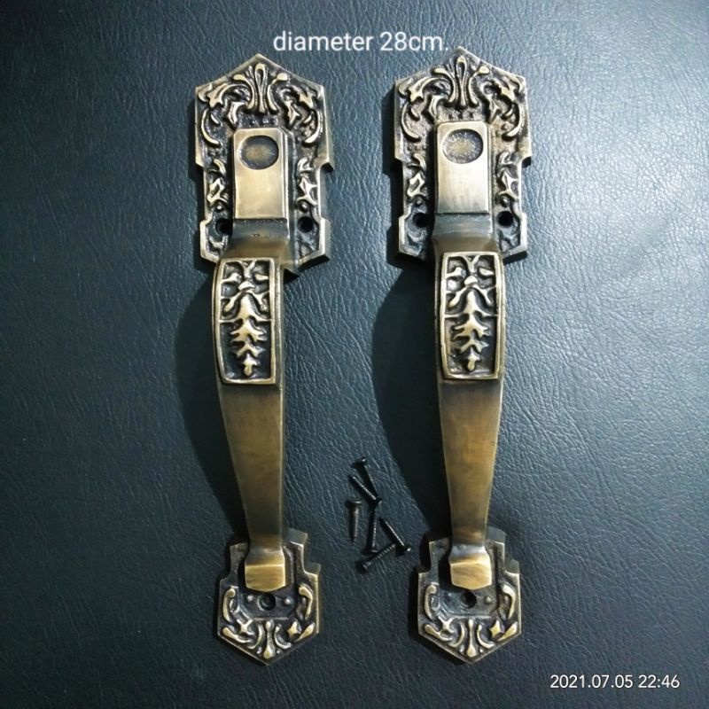 HANDLE PINTU tarikan garas antik diameter 28cm.