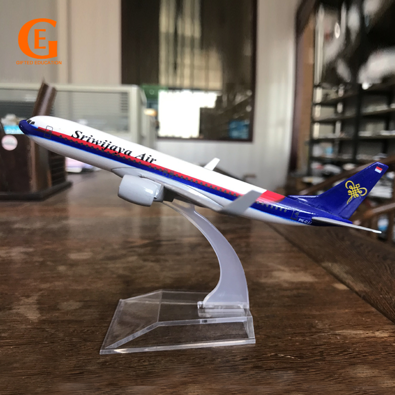 Srivijaya Air B737 Model Pesawat Indonesia Boeing737 Die Cast Metal Plane Model Pesawat Mainan 16CM
