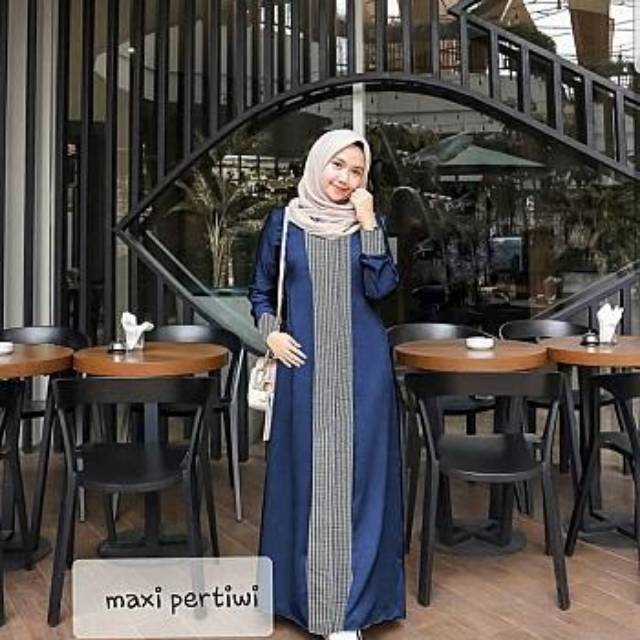 Oz maxi pertiwi