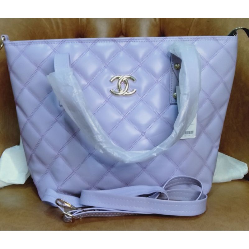 tas tote ala chanel ungu
