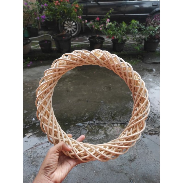 ring rotan besar 30cm
