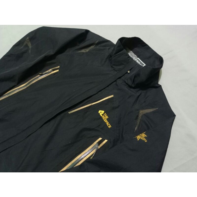 jaket outdoor TNF/THE RED FACE second ori size M cewek