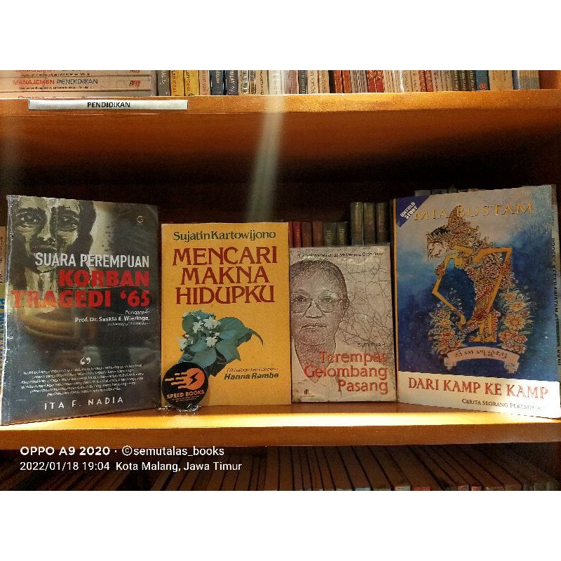 Paket  Suara Perempuan Korban Tragedi 65 Mencari Makna Hidupku Terempas Gelombang Pasang Dari Kamp k