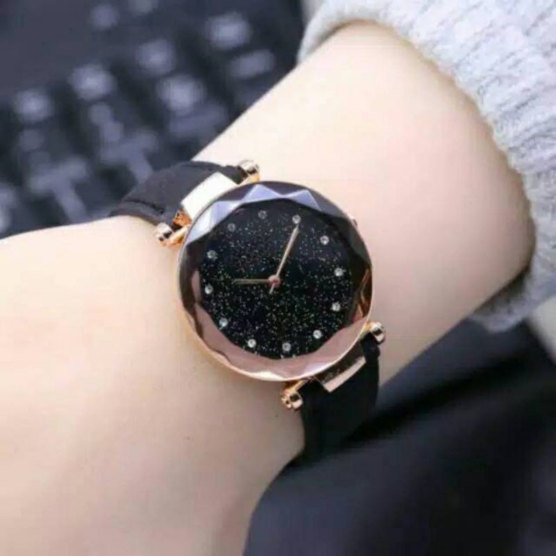 (SS) Jam Tangan Wanita Trendy Diyoor Diamond Kulit Bulat Kecil