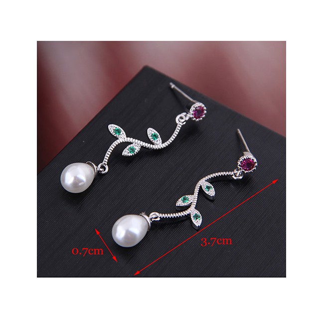 LRC Anting Tusuk Fashion Silver Zirconium Leaf Pearl Stud Earrings A59487