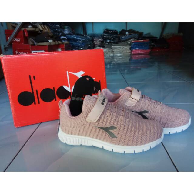 SEPATU DIADORA KIDS INVERIGO PINK ORIGINAL