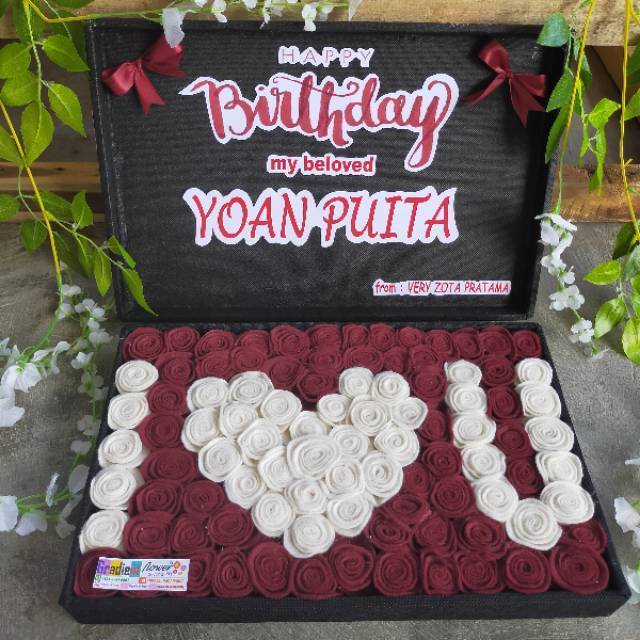 

Box flower flanel size 25*40cm / kado ultah / kado wedding / kado anniv / kado wisuda