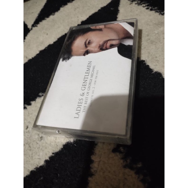 kaset pita george michael / best of