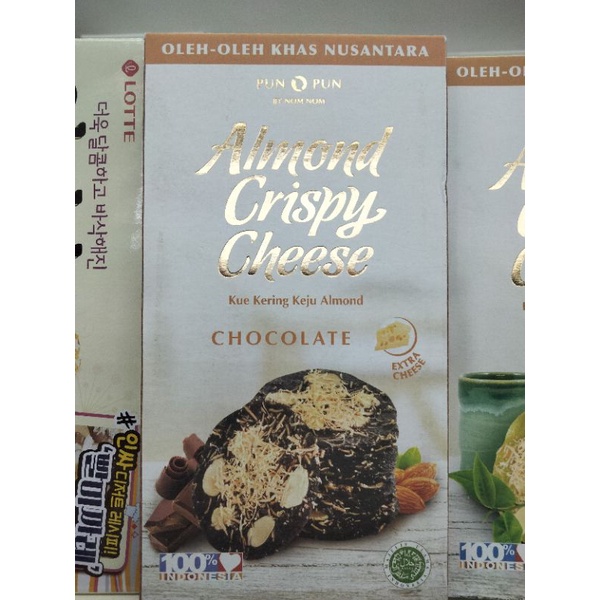 

Kue kering keju almond
